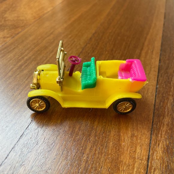 Vintage Old Car and Speed Boat Cake Toppers - Picture 4 of 12